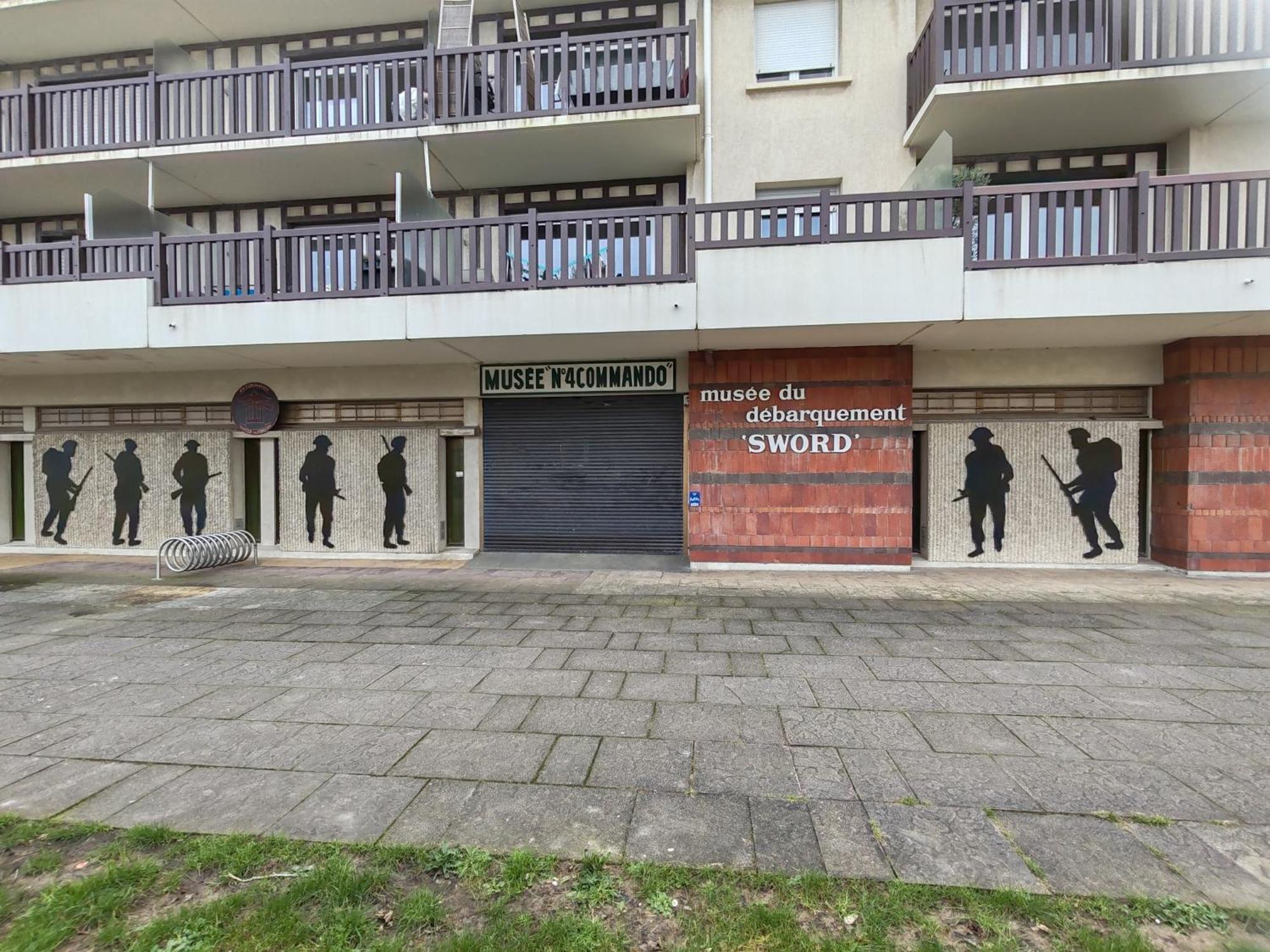 Francette A 500m De La Ouistreham
